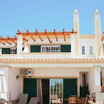 Moradias Rufino 3* Албуфейра