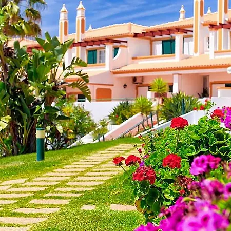 Holiday park Moradias Rufino 3*