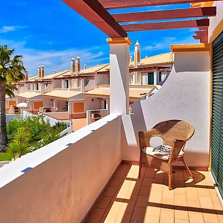 Holiday park Moradias Rufino 3*